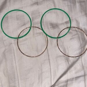 4 bangles 2 green 2 gold bracelet